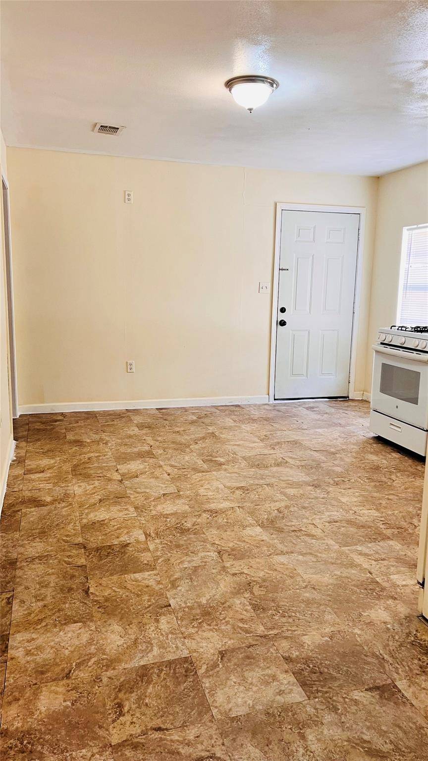 1430 Howard LN W #2-2, Austin, TX 78728