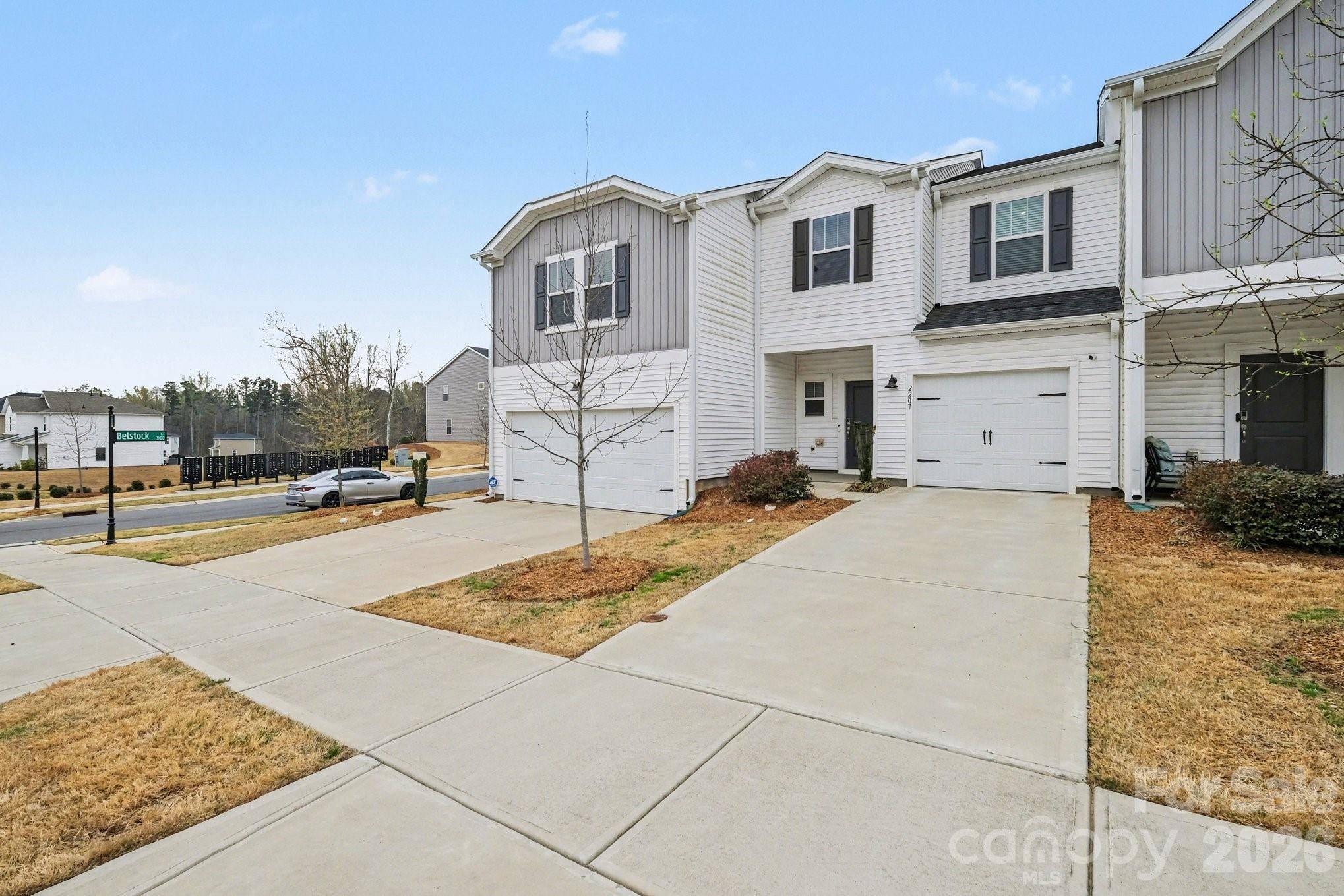 2207 Belterra DR, Charlotte, NC 28216