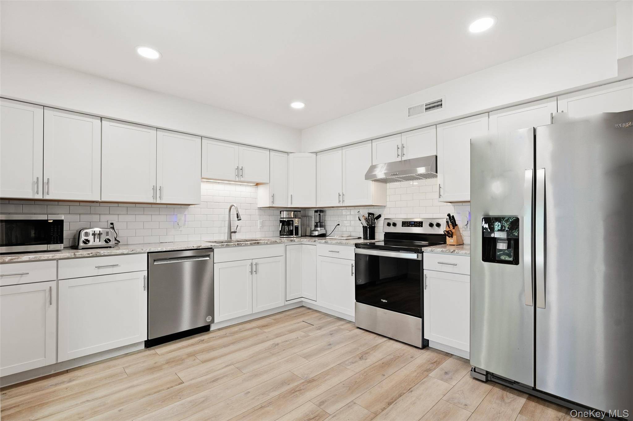 446 Heritage HLS #D, Somers, NY 10589