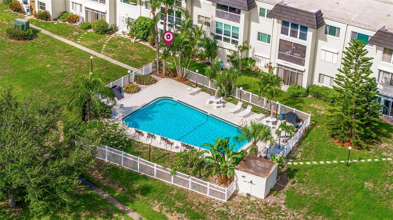 4595 CHANCELLOR ST NE #105, St Petersburg, FL 33703