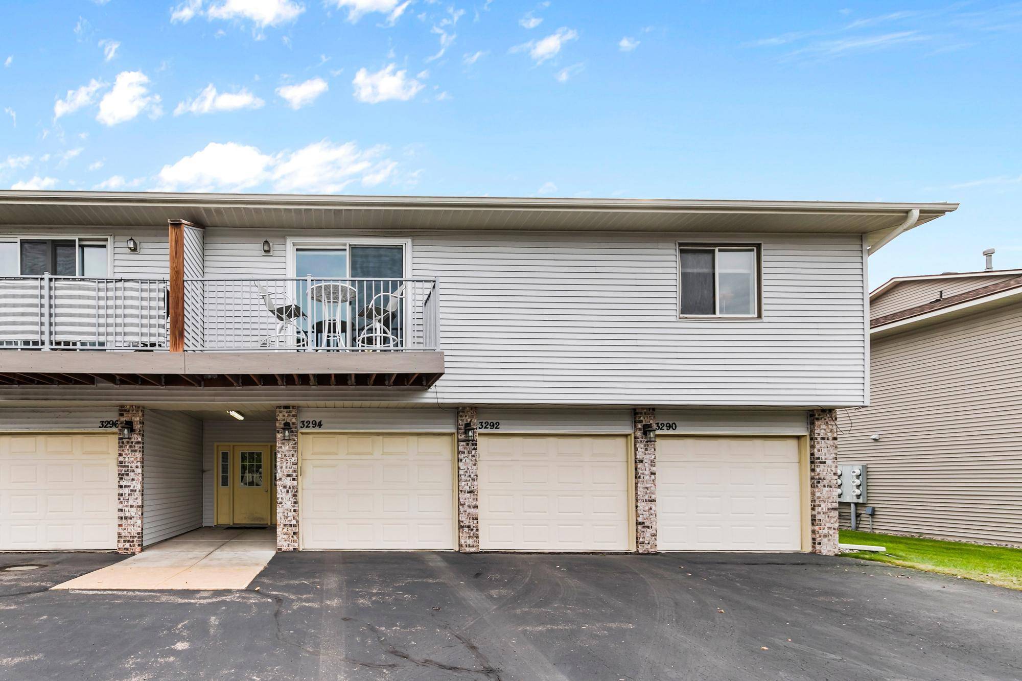 3290 Greenbrier ST #3290C, Vadnais Heights, MN 55127