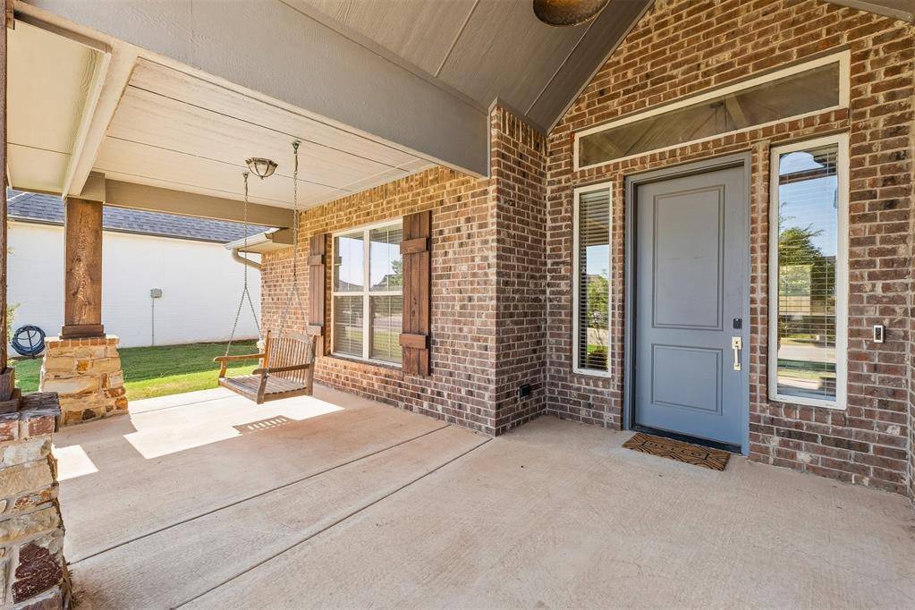 18617 Barcas RD, Edmond, OK 73012