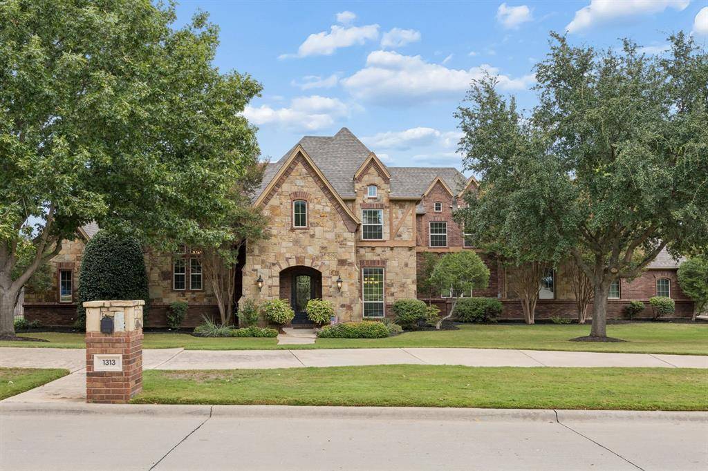 1313 Vanderbilt Drive, Keller, TX 76262