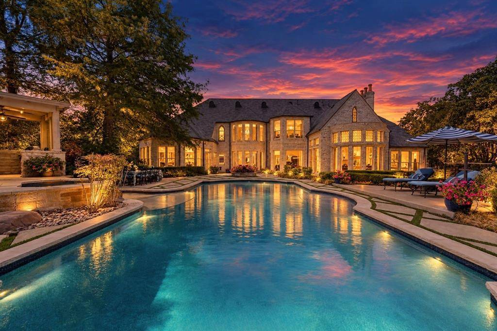 4508 Tour 18 Drive, Flower Mound, TX 75022