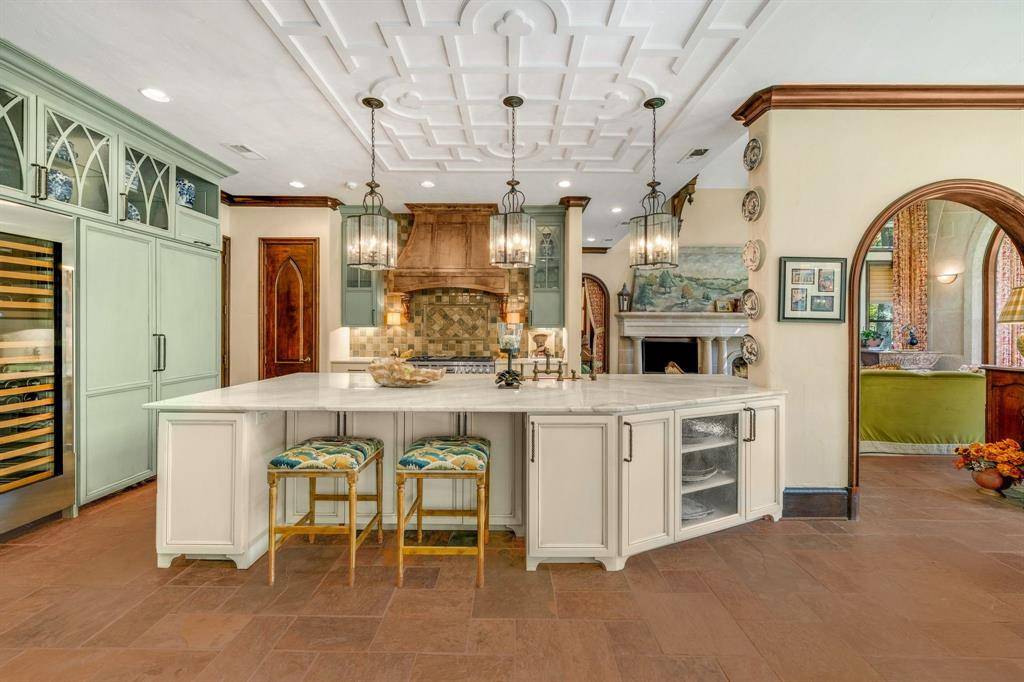 4508 Tour 18 Drive, Flower Mound, TX 75022