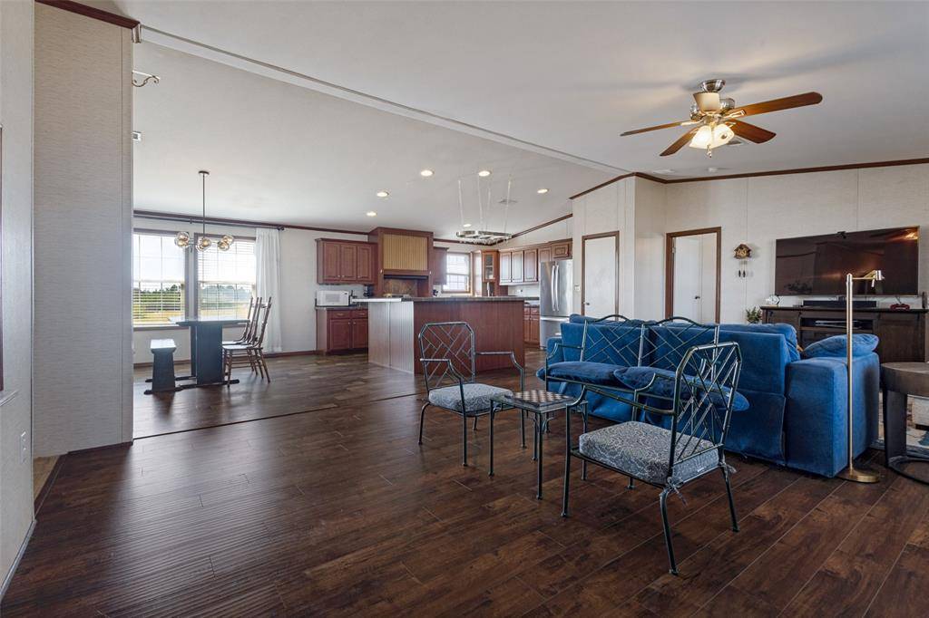 8317 Old Stoney Road, Ponder, TX 76259