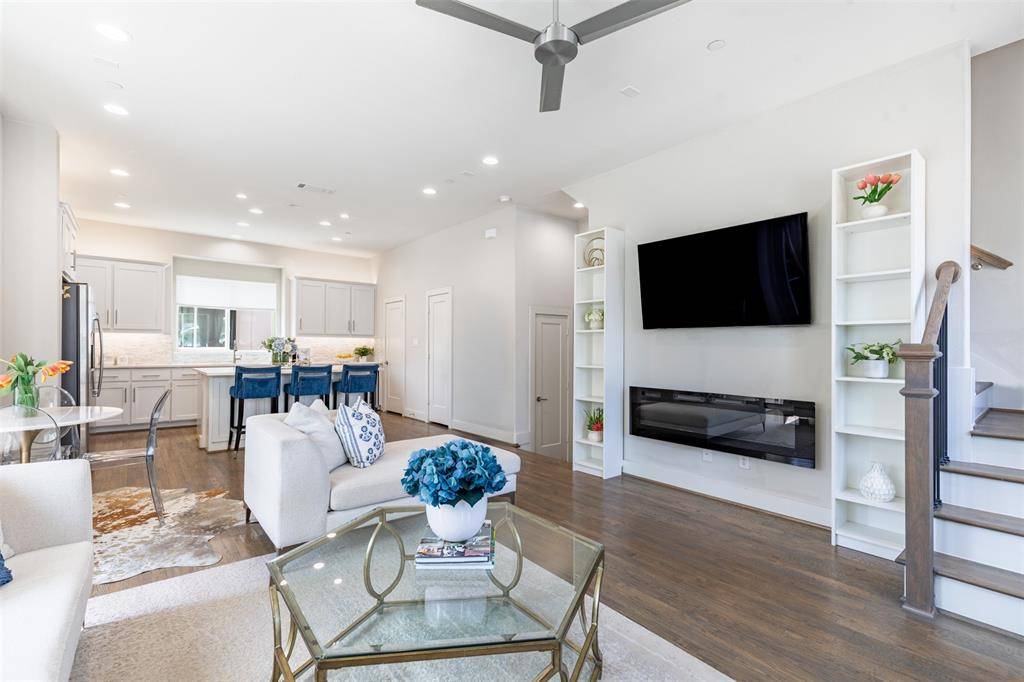 4914 Live Oak Street #10, Dallas, TX 75206