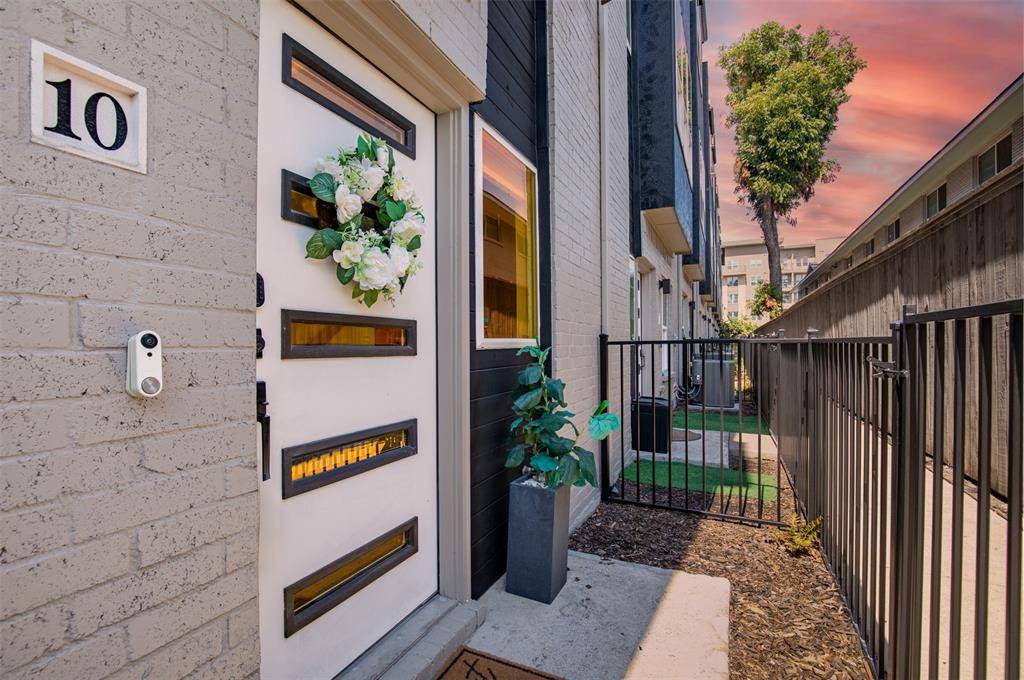 4914 Live Oak Street #10, Dallas, TX 75206