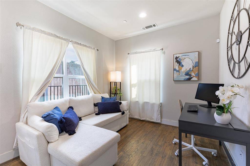 4914 Live Oak Street #10, Dallas, TX 75206