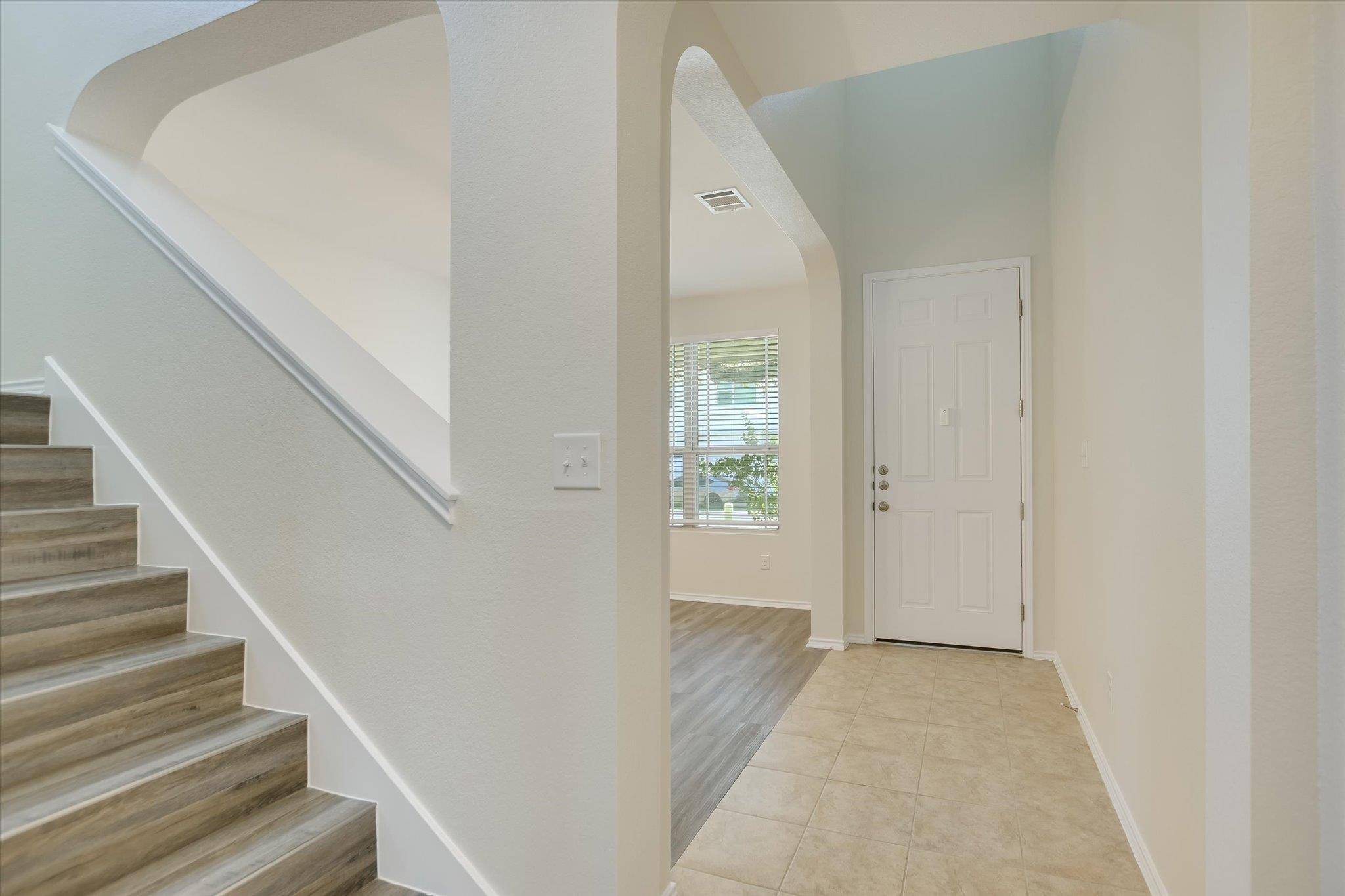 210 Anacua LOOP, Austin, TX 78652