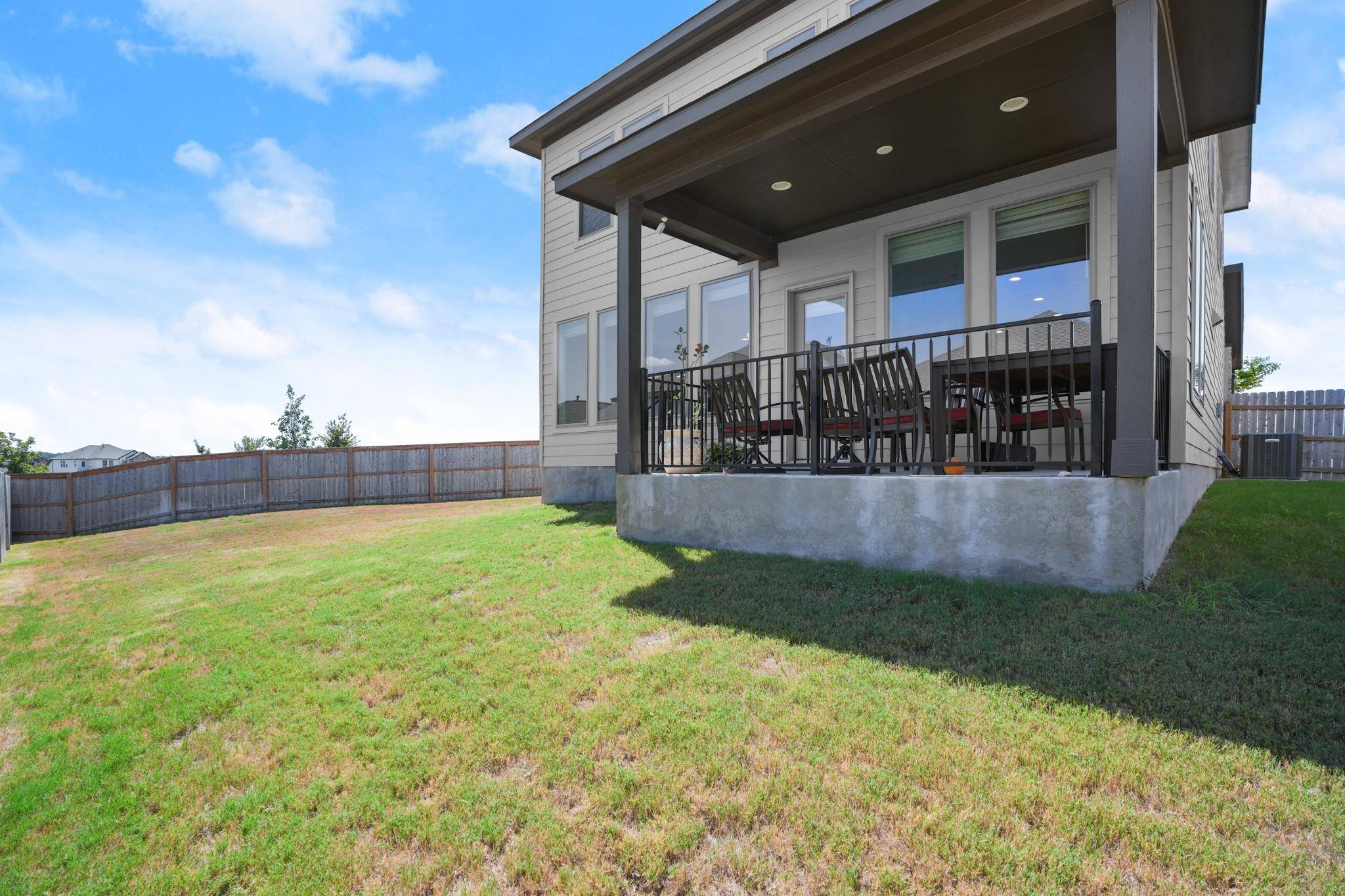 321 Langhorne BND, Liberty Hill, TX 78642