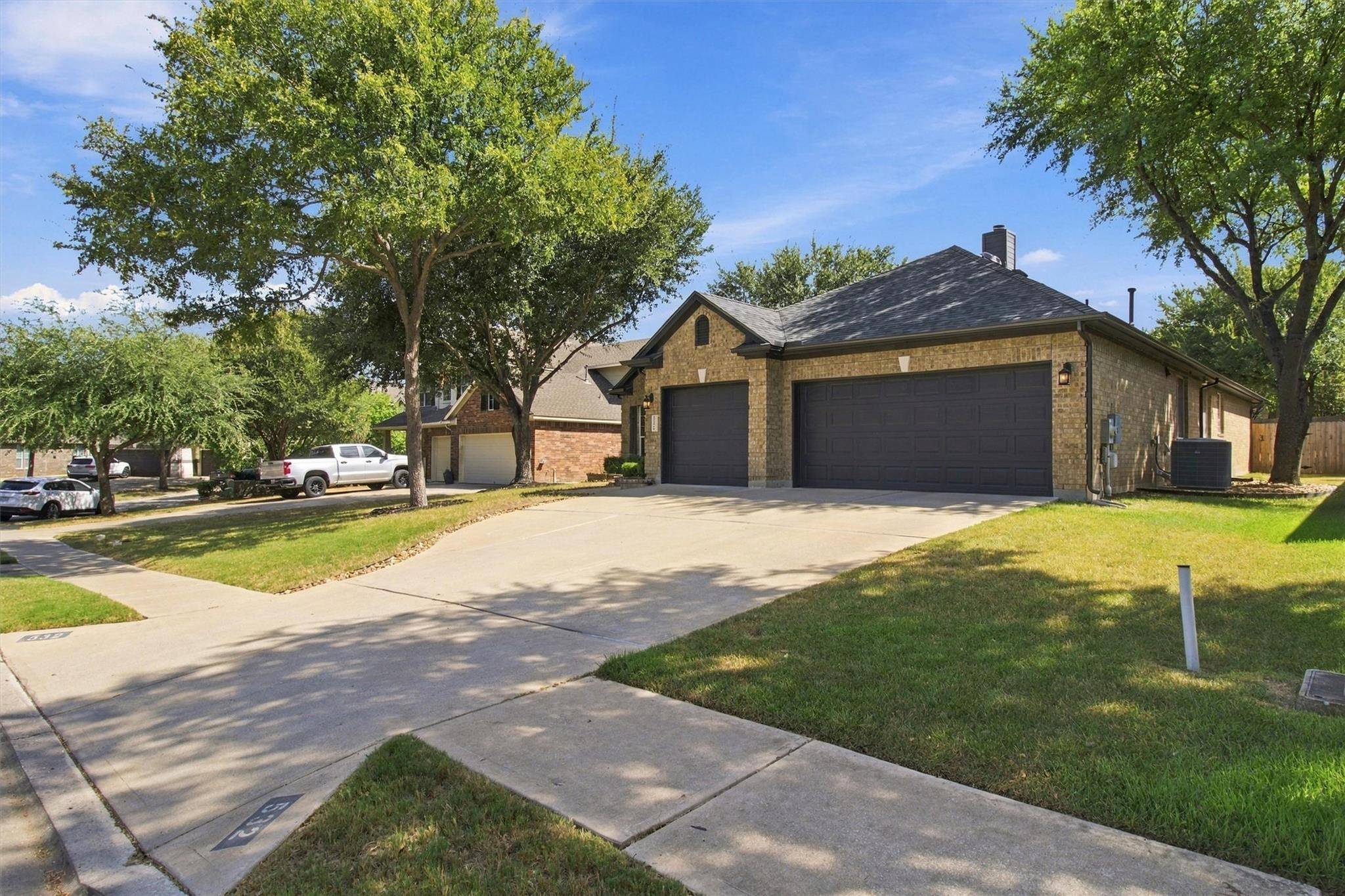 532 Crooked CRK, Buda, TX 78610