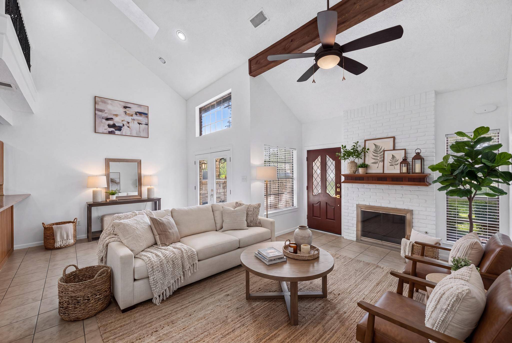 10819 Crown Colony DR #4, Austin, TX 78747