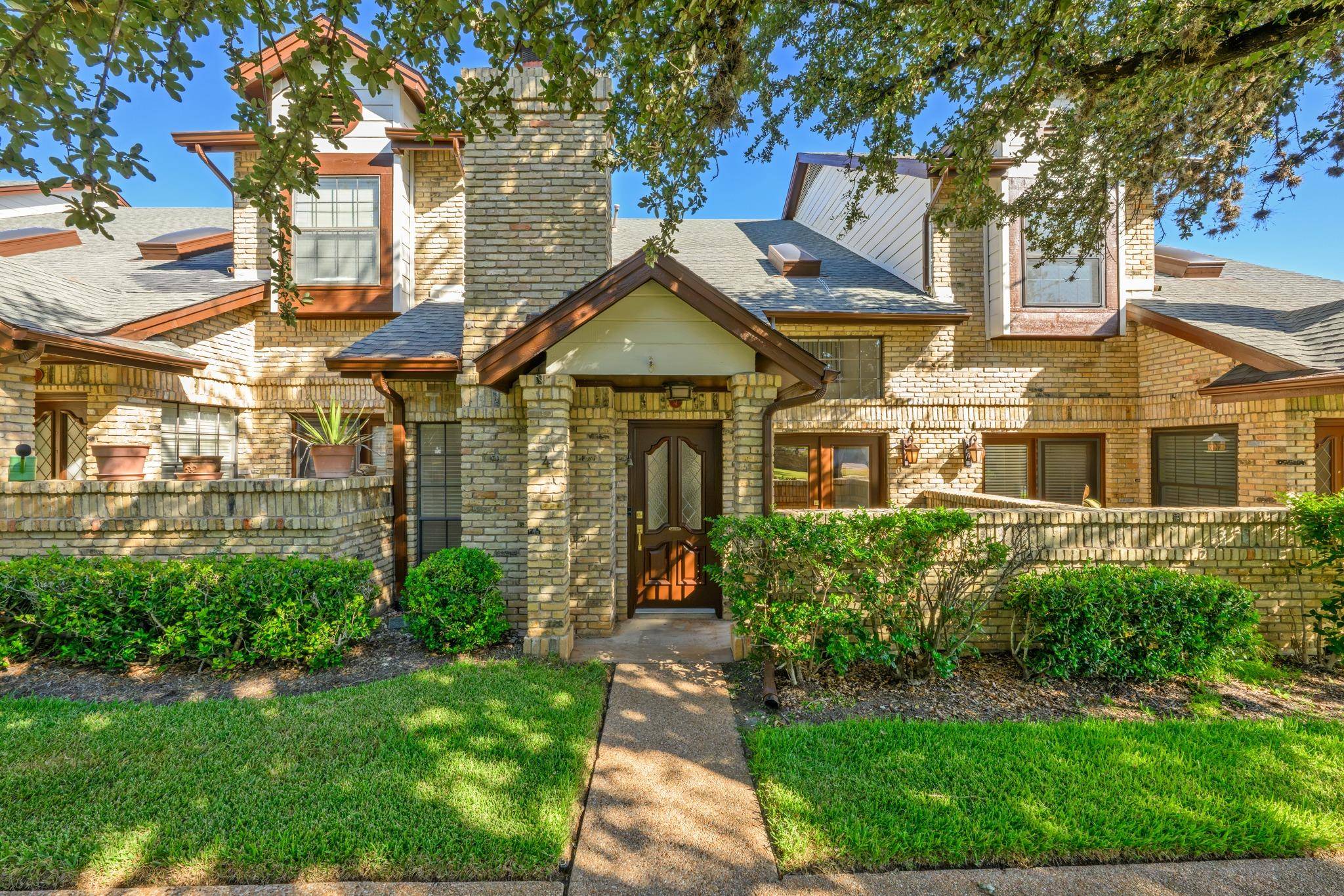 10819 Crown Colony DR #4, Austin, TX 78747