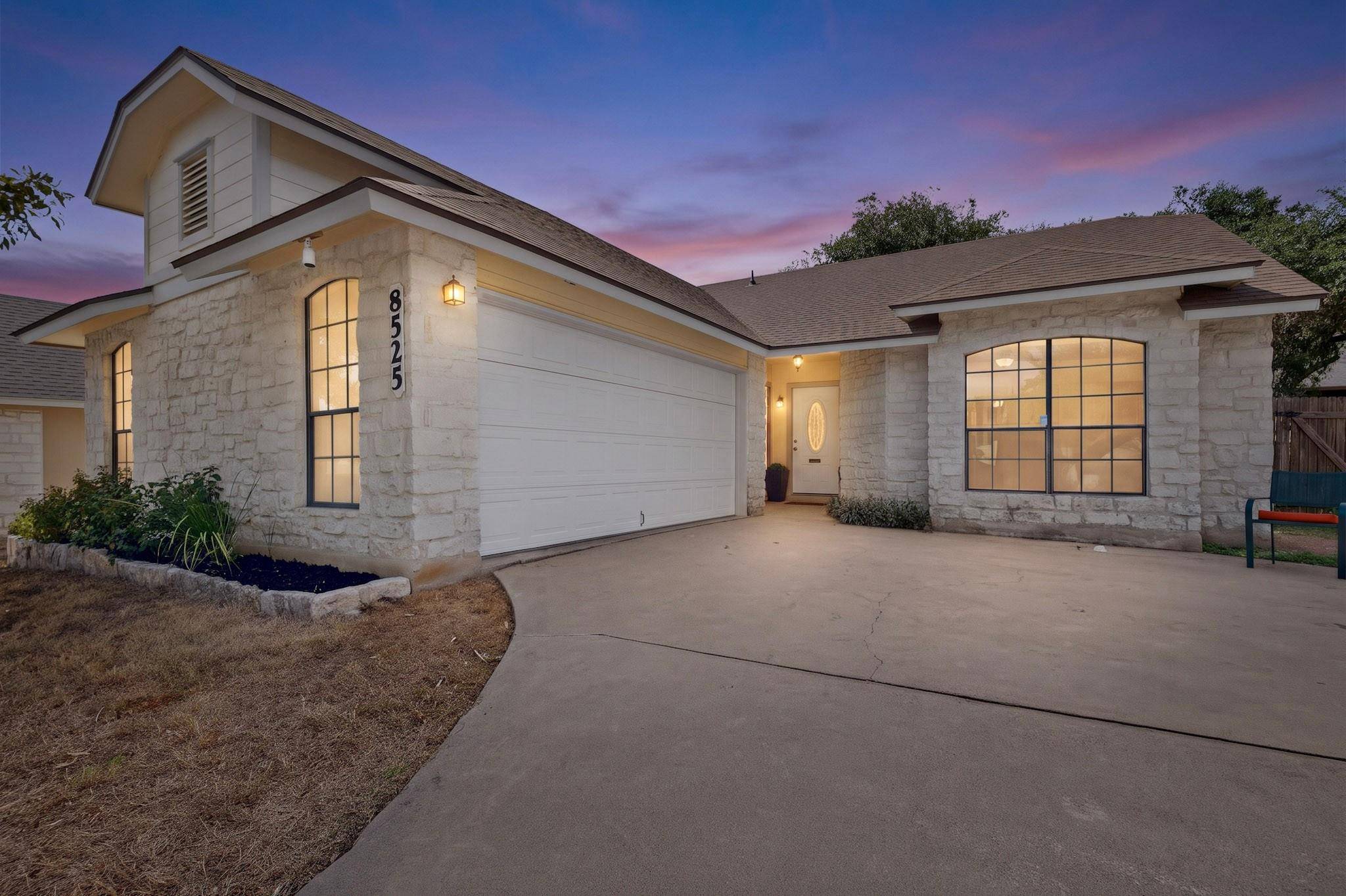 8525 Birmingham DR, Austin, TX 78748