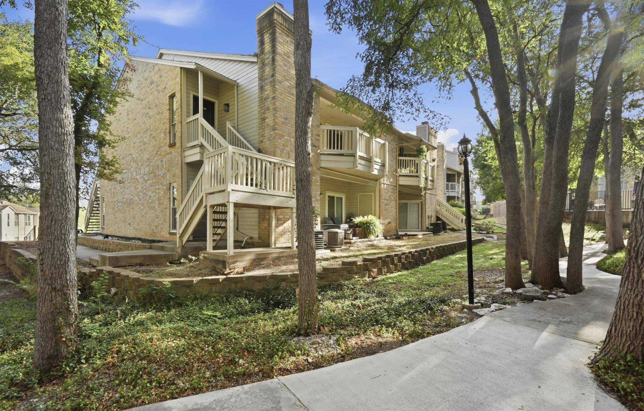 2450 Wickersham LN #1402, Austin, TX 78741