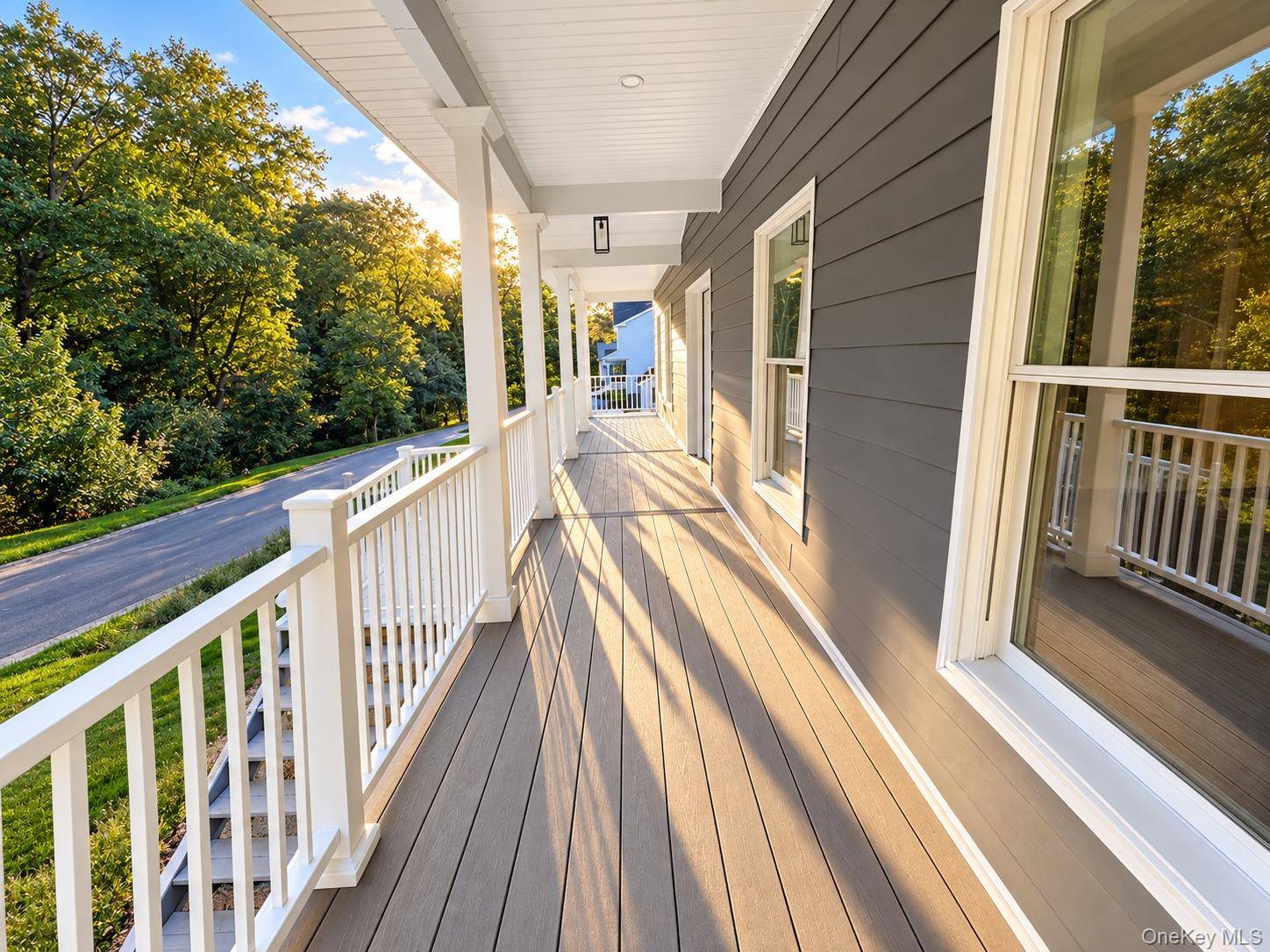 18 Overton PASS, Saint James, NY 11780
