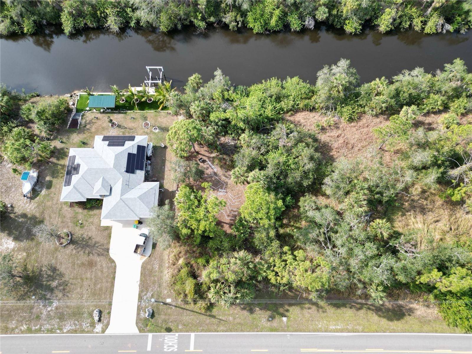 1993 CEDARWOOD ST, Port Charlotte, FL 33948
