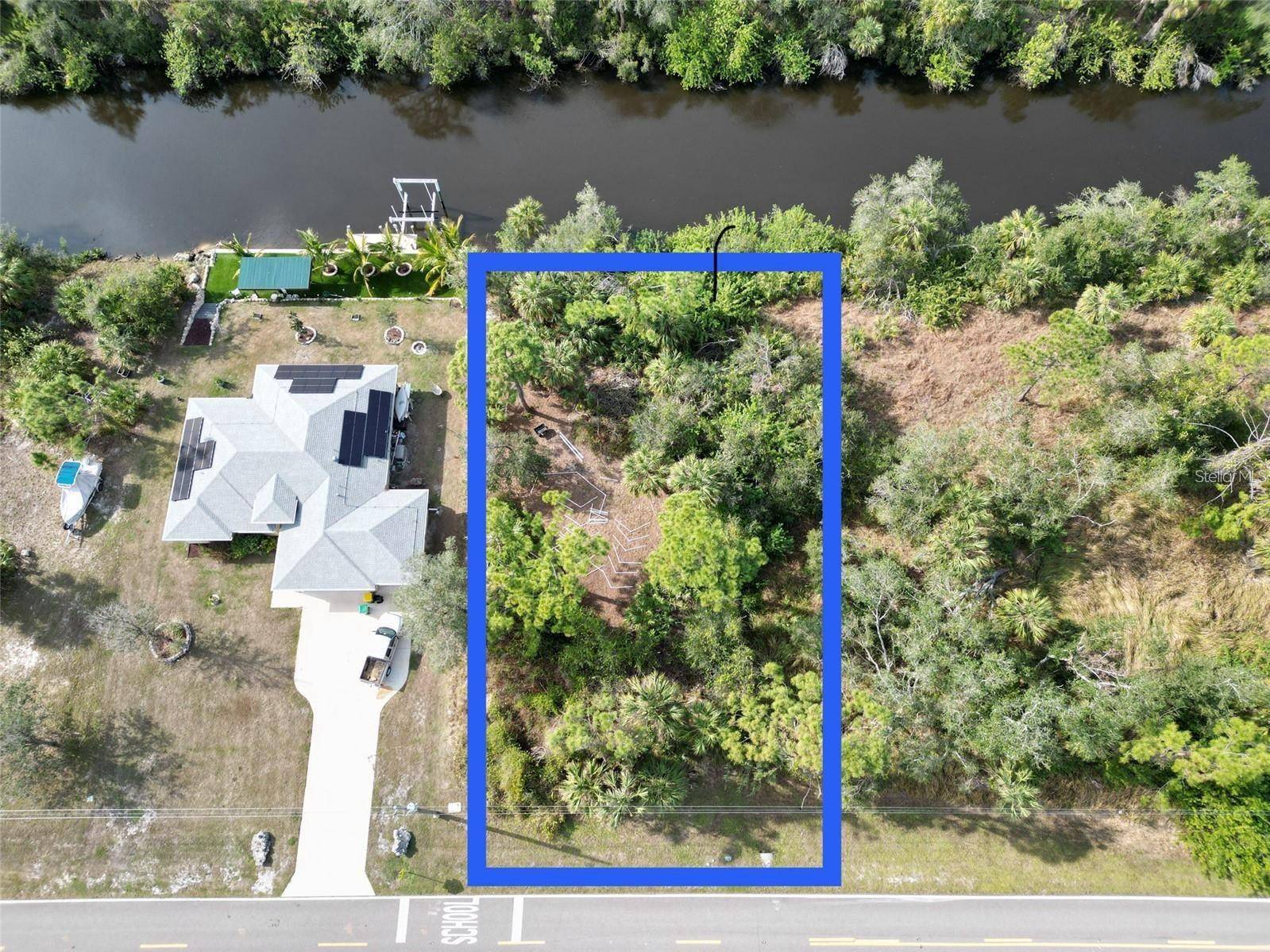 1993 CEDARWOOD ST, Port Charlotte, FL 33948