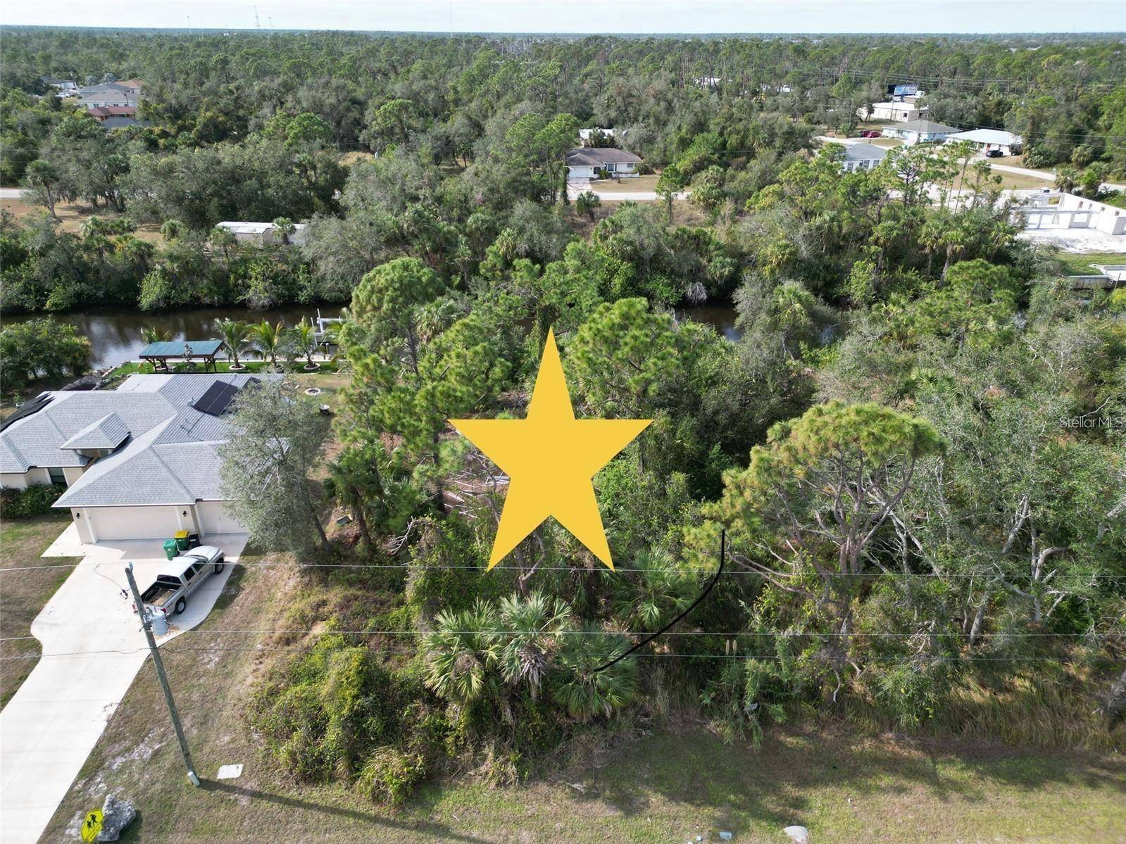 1993 CEDARWOOD ST, Port Charlotte, FL 33948