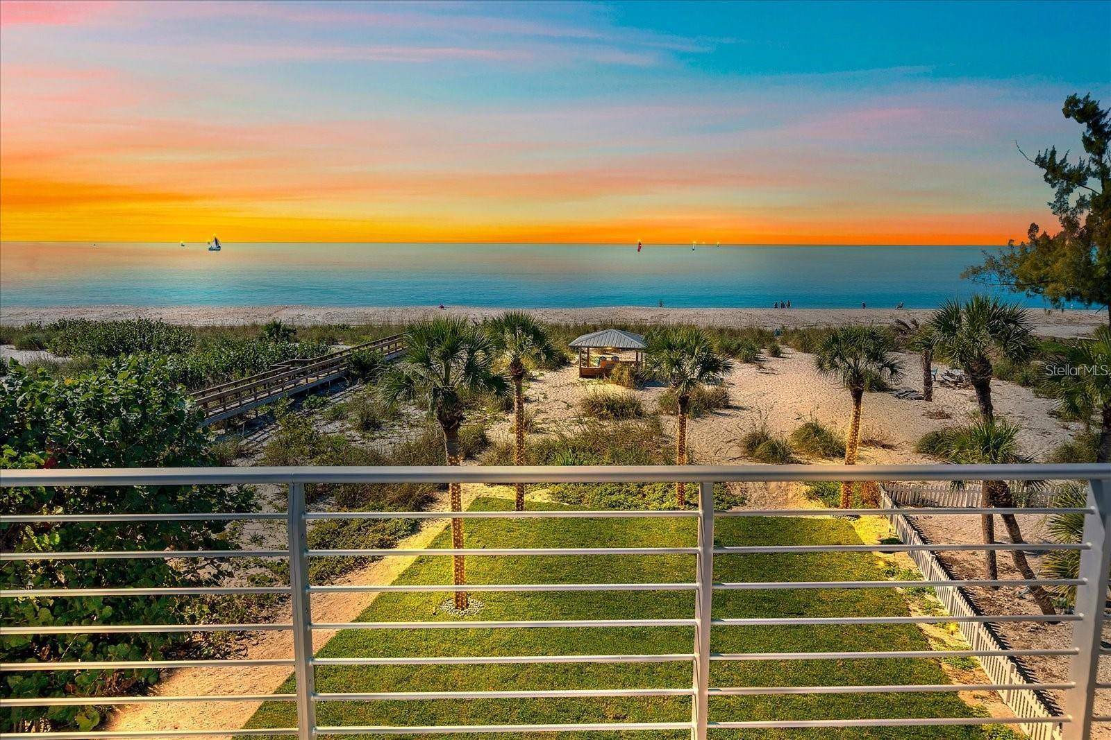 412 S CASEY KEY RD, Nokomis, FL 34275