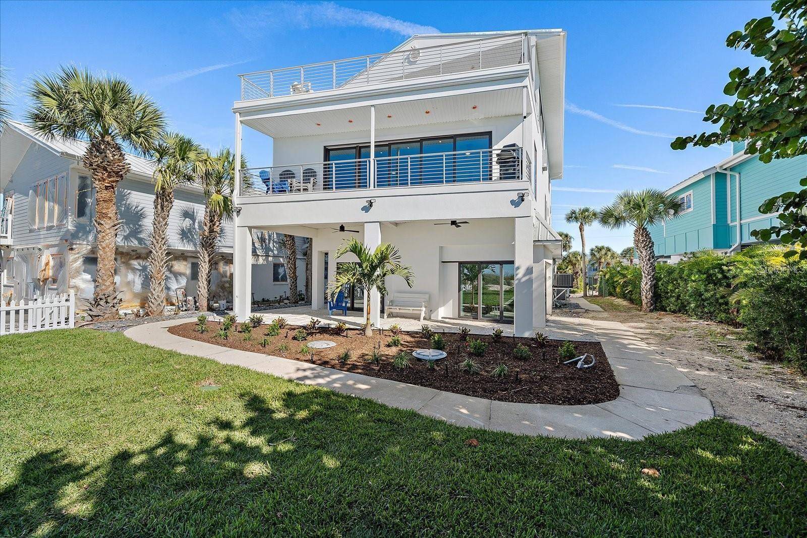 412 S CASEY KEY RD, Nokomis, FL 34275