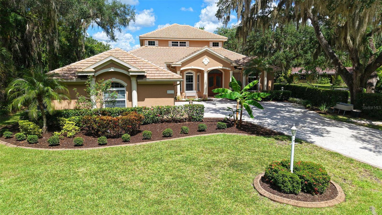 8424 COASH RD, Sarasota, FL 34241