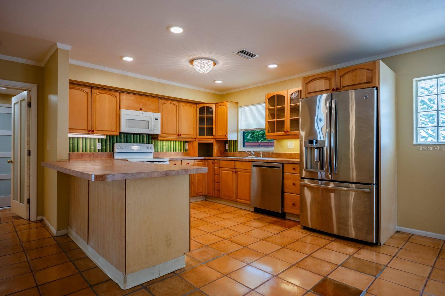 2339 RIVERWOOD PINES DR, Sarasota, FL 34231