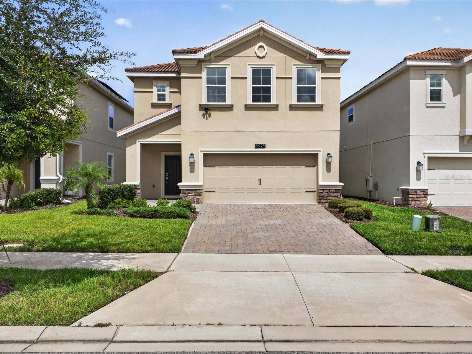 8975 FLUFFY LIE CT, Davenport, FL 33896