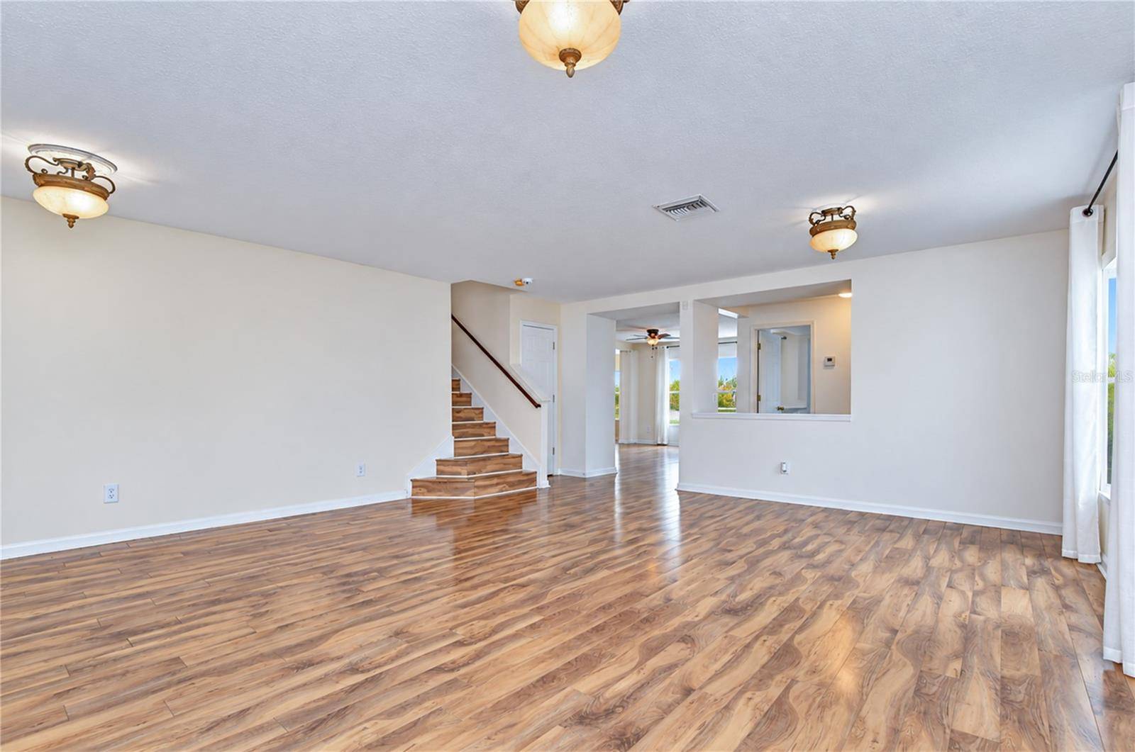 10924 SUBTLE TRAIL DR, Riverview, FL 33579