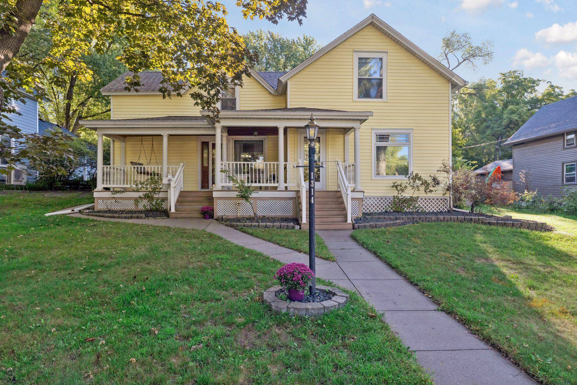1314 2nd ST, Hudson, WI 54016