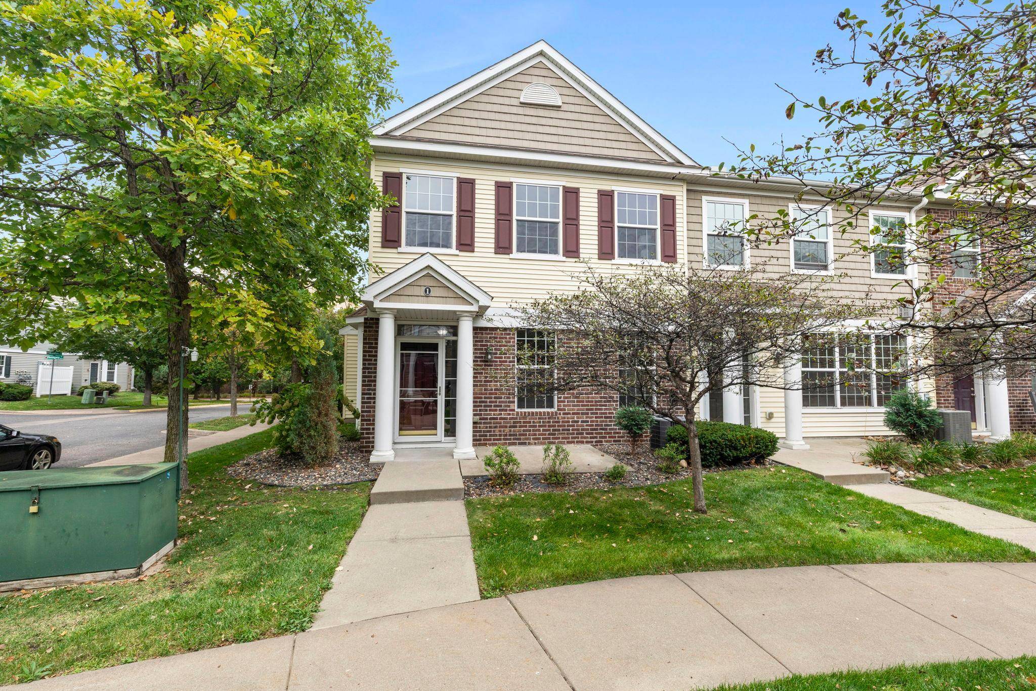 1626 Woodlynn AVE #1, Maplewood, MN 55109