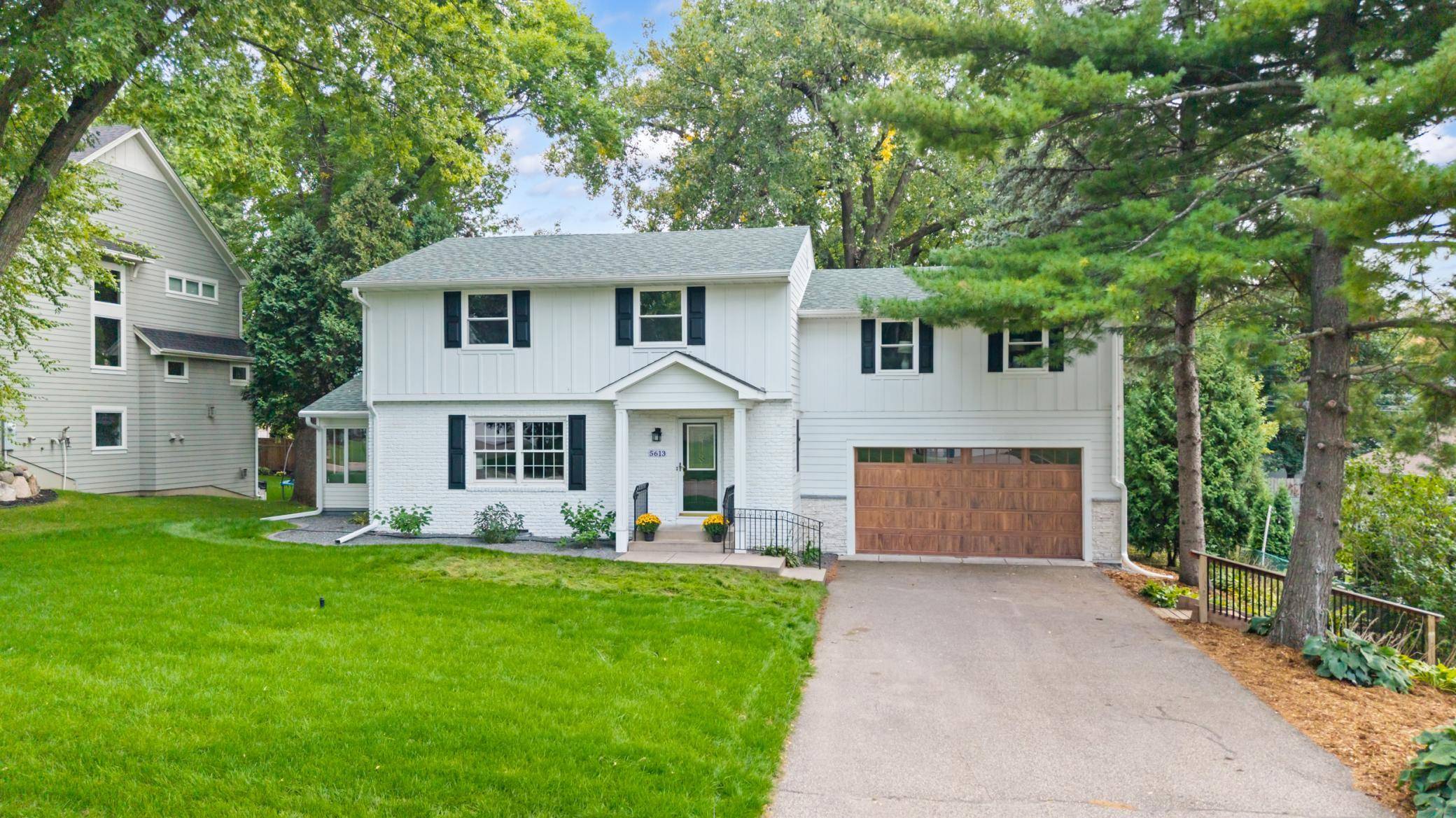 5613 Warden AVE, Edina, MN 55436