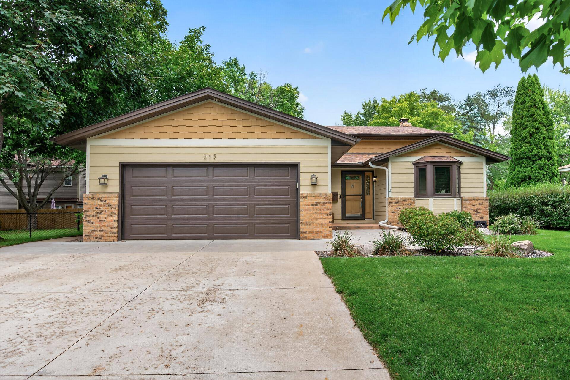 315 Washington ST, Anoka, MN 55303