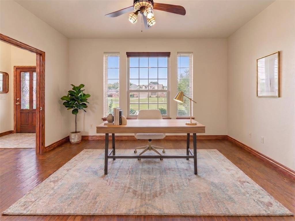 940 Lake Vista RD, Edmond, OK 73034