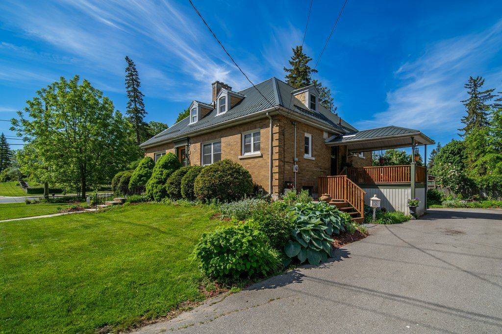 106 Donald ST, Greater Napanee, ON K7R 2V1
