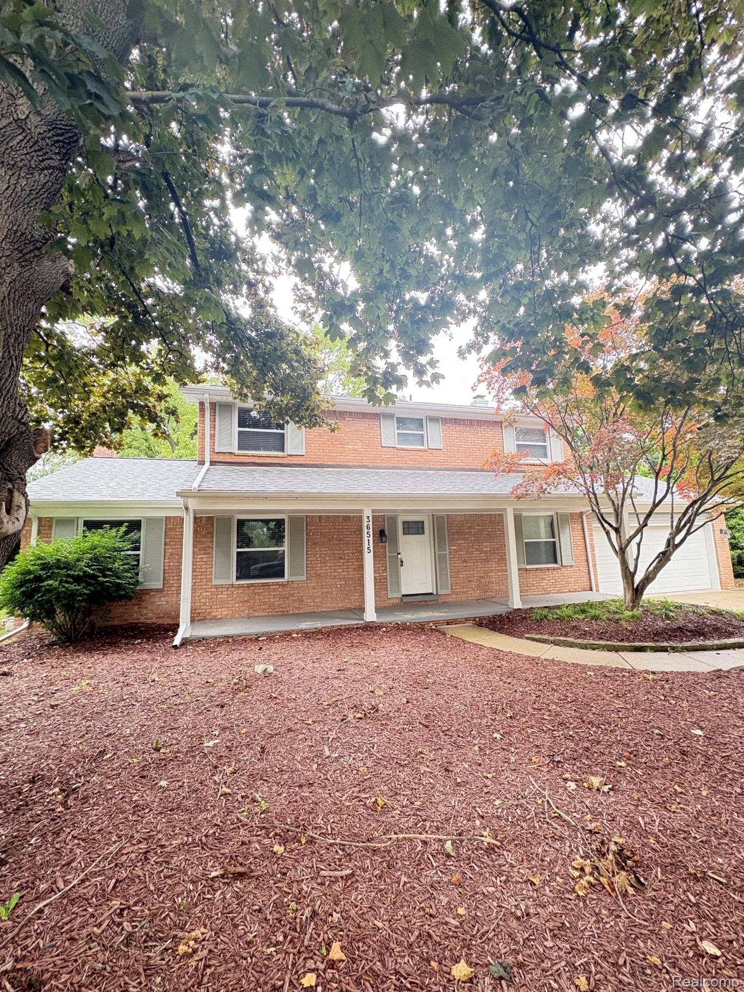 36515 Vicary LN, Farmington, MI 48335