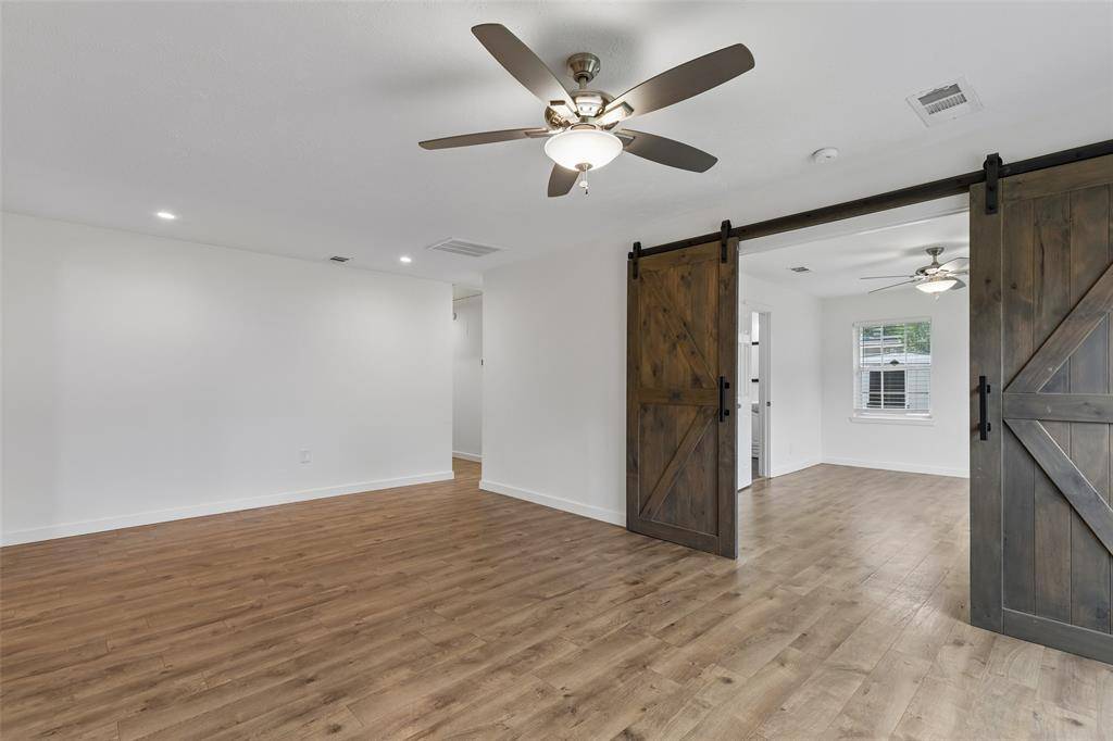 2519 Maverick Avenue, Dallas, TX 75228