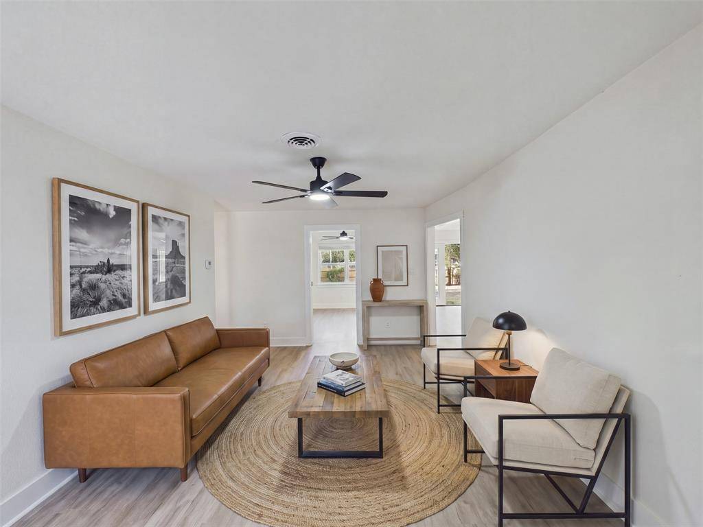 6405 Seco Boulevard, Dallas, TX 75217