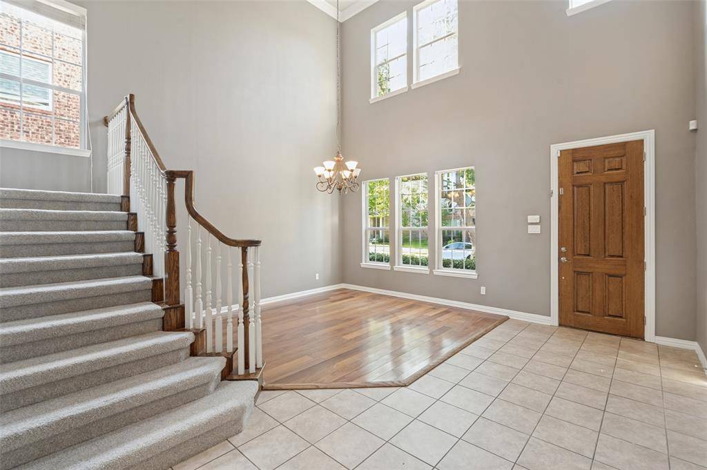 1827 Auburn Drive, Carrollton, TX 75007