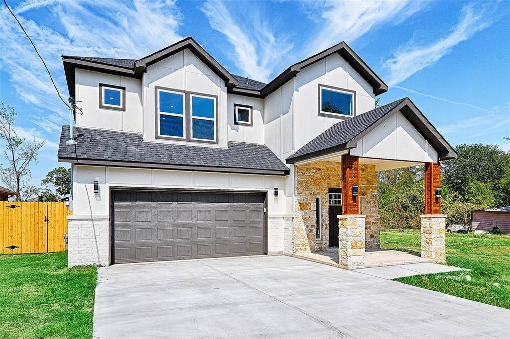 210 Mineral Wells Street #B, Terrell, TX 75160