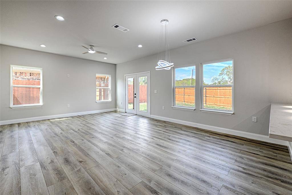 210 Mineral Wells Street #B, Terrell, TX 75160