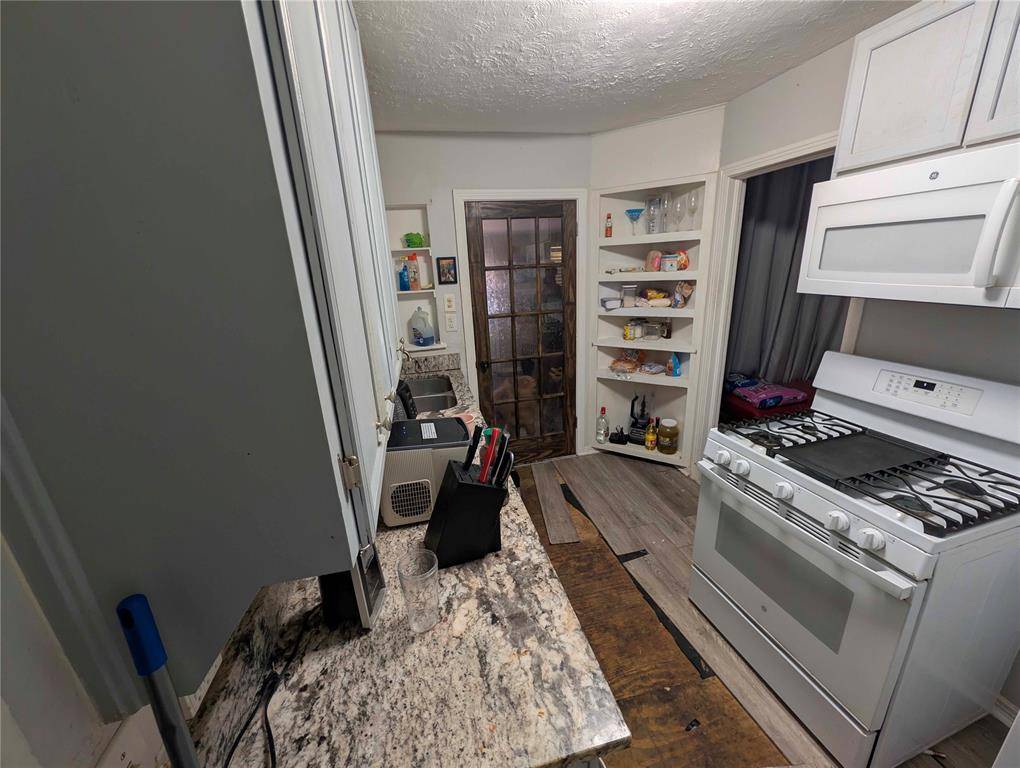 2723 Grayson Drive, Dallas, TX 75224