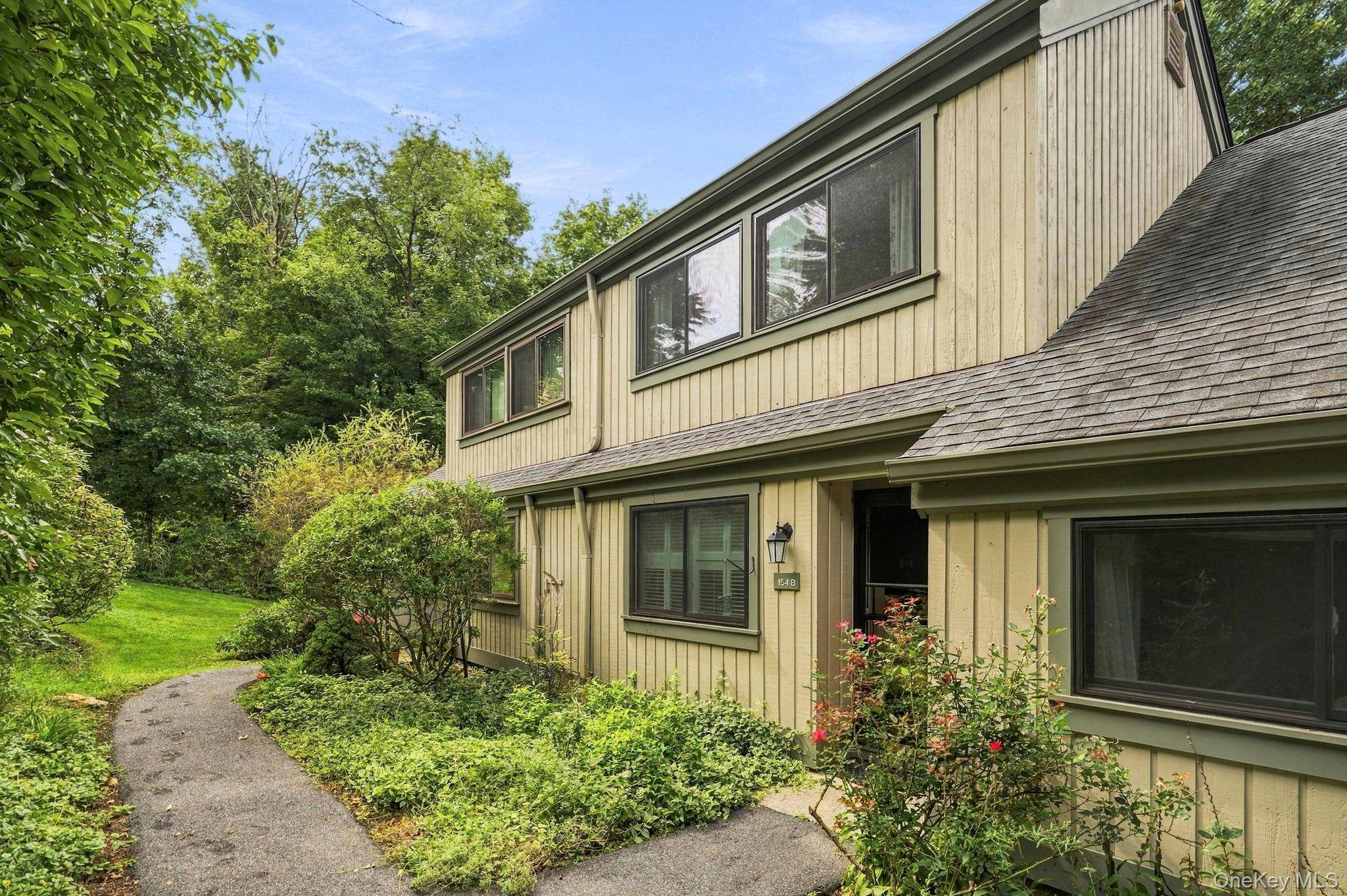 154 Heritage HLS #B, Somers, NY 10589