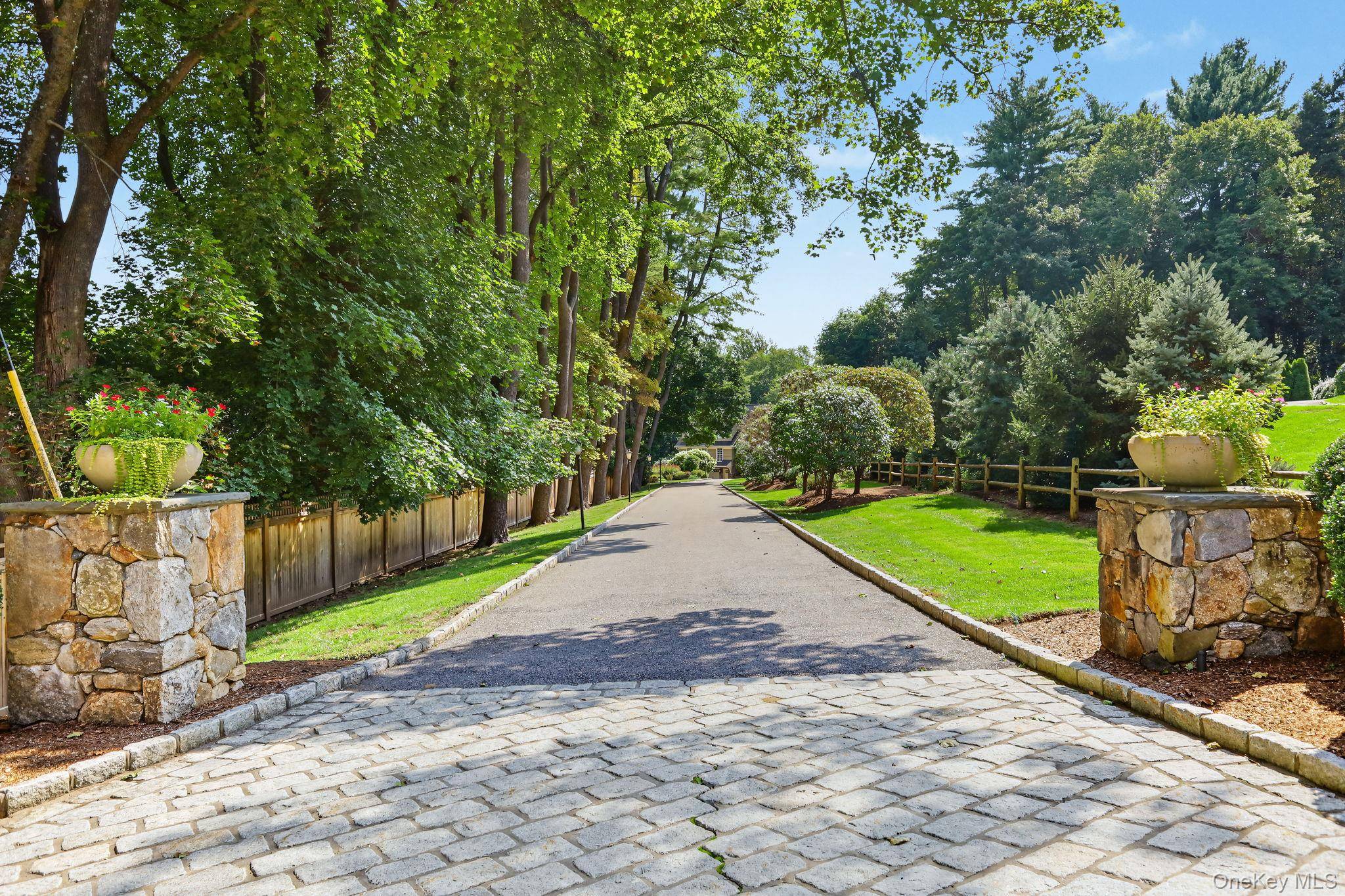 46 Annandale RD, Chappaqua, NY 10514