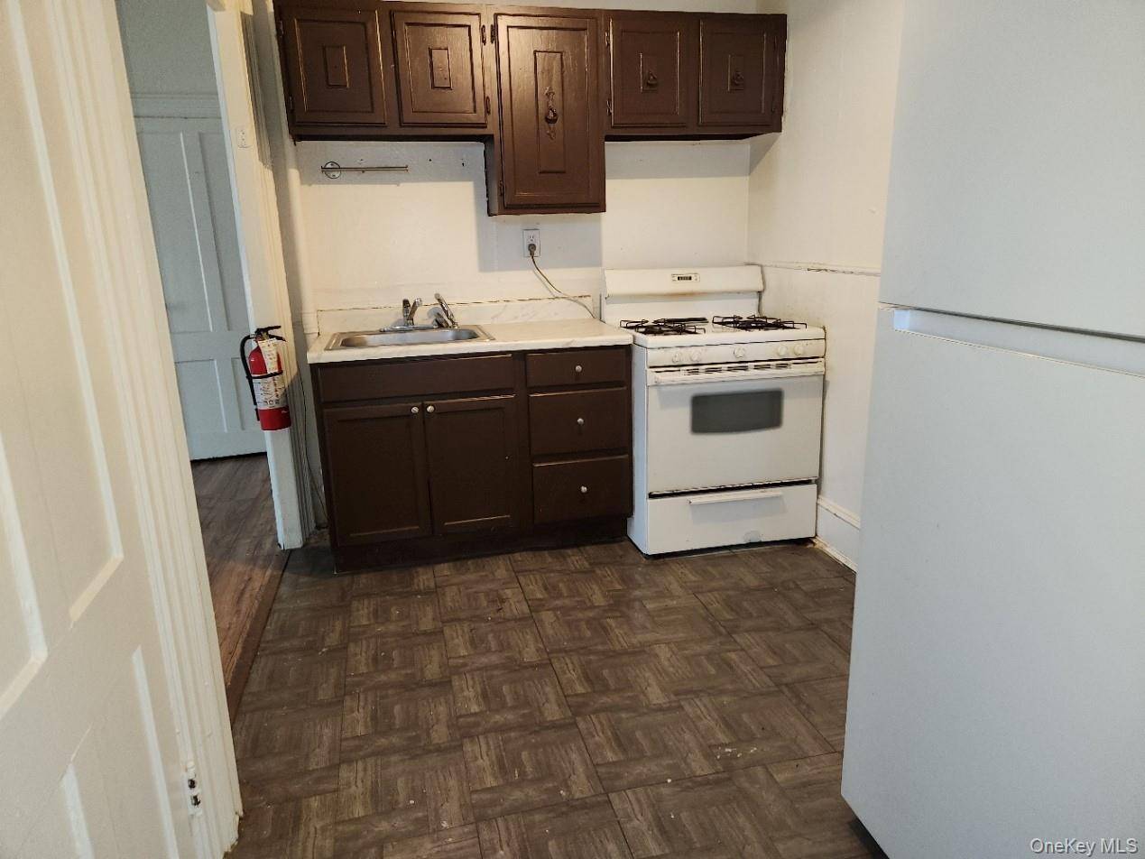 180 W Main ST #6, Middletown, NY 10940