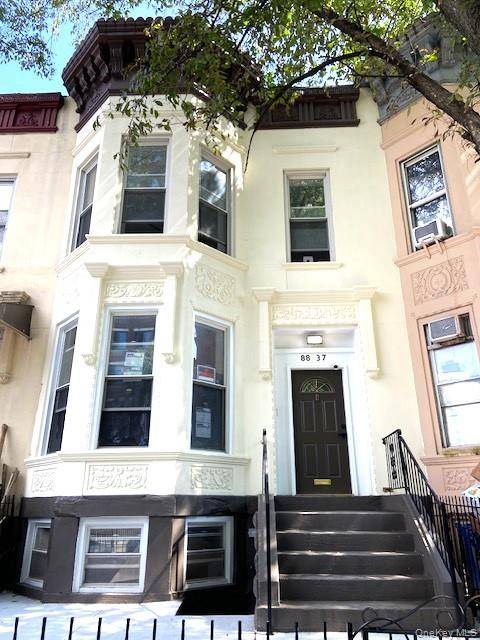 8837 161st ST, Jamaica, NY 11432