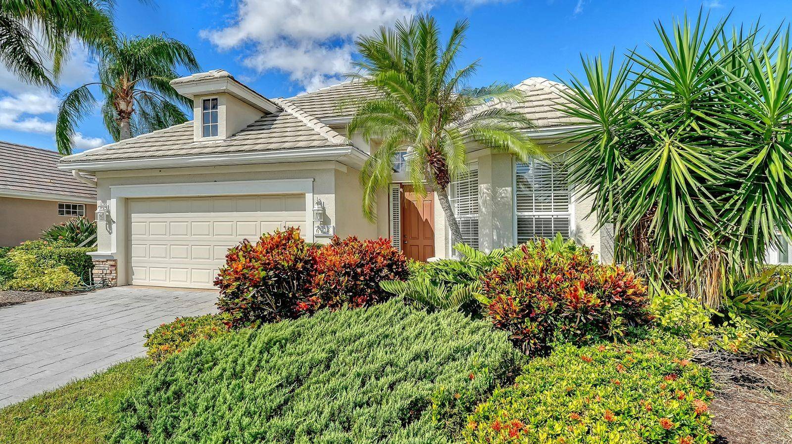 6734 PEBBLE BEACH WAY, Lakewood Ranch, FL 34202