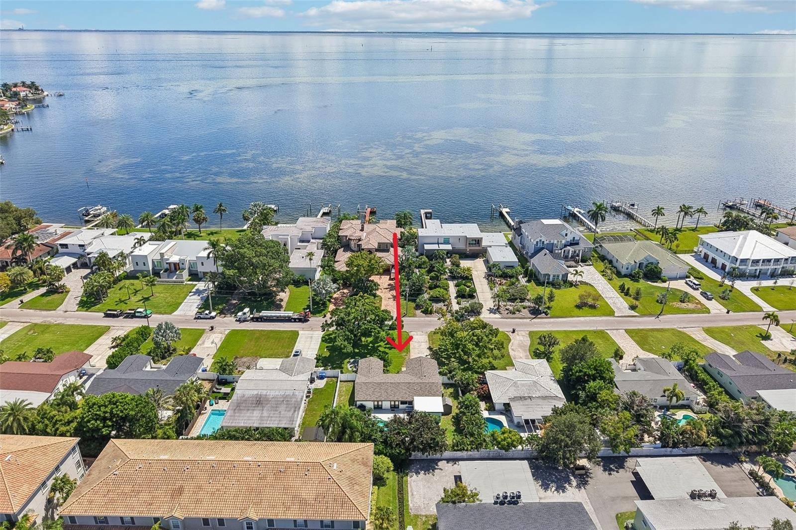 4600 BAYSHORE BLVD NE, St Petersburg, FL 33703