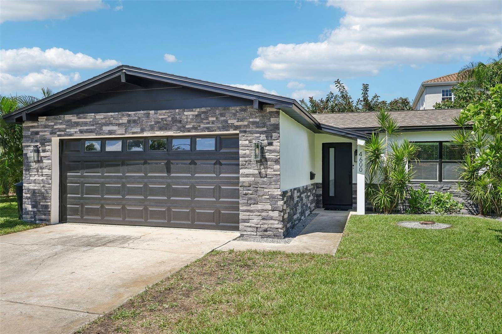 4600 BAYSHORE BLVD NE, St Petersburg, FL 33703